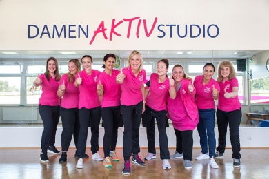 Das Team des Damen Aktiv Studios in Hamburg Bramfeld während der Probewoche
